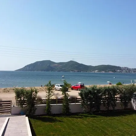 Апарт-отель Steleni Seaside Nea Iraklitsa