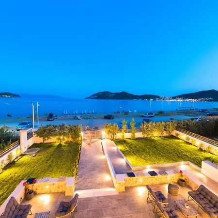 Steleni Seaside Aparthotel Nea Iraklitsa