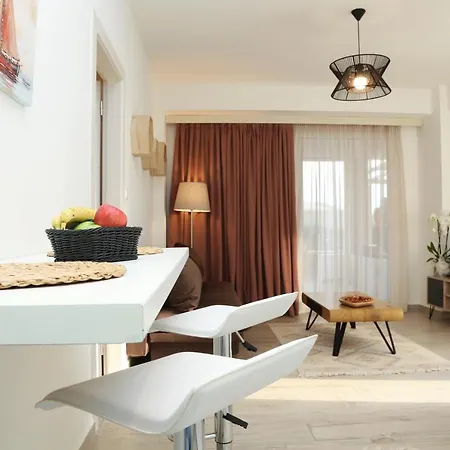 Steleni Seaside Aparthotel