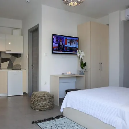 Steleni Seaside Aparthotel 4*