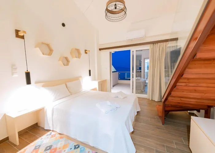 Lägenhetshotell Steleni Seaside 4*